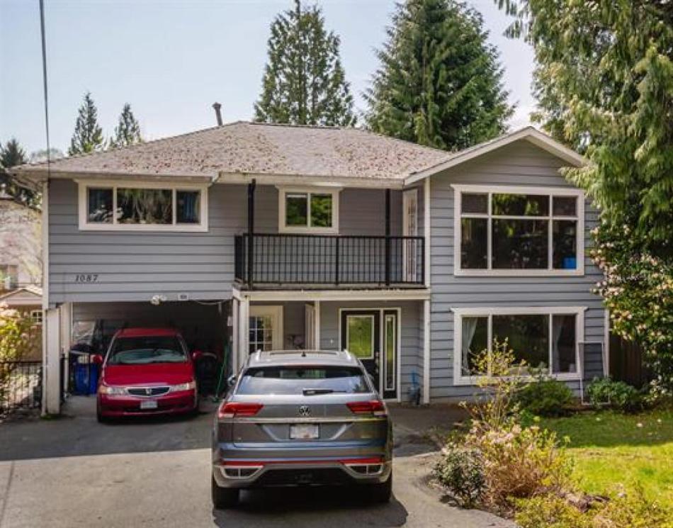 1087 Prospect Avenue, Canyon Heights NV, North Vancouver 2